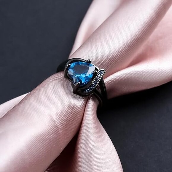 Heart Cubic Zirconia Promise Ring for Women - Sapphire Zirconia with Black Ring - Picture 5 of 5